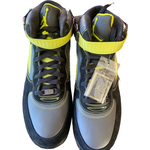 2009 Air a Jordan and Air Force 1 Collab - Picture 3 of 4